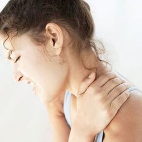 Serious pain in the osteochondosis of the cervical column